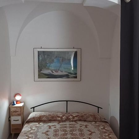 Miniecocasa Ottocentesca In Zona Free-Parking Ed Ecoclimatizzata Villa ออสตูนี ภายนอก รูปภาพ