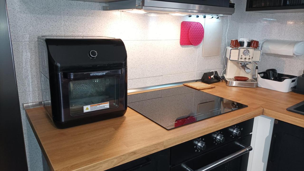 Miniecocasa Ottocentesca In Zona Free-Parking Ed Ecoclimatizzata Villa ออสตูนี ภายนอก รูปภาพ